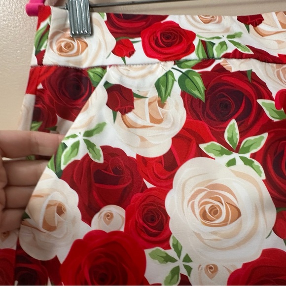 Loudmouth Golf "Red Rose" skort Short Skirt Active Women 10 New - Picture 3 of 7